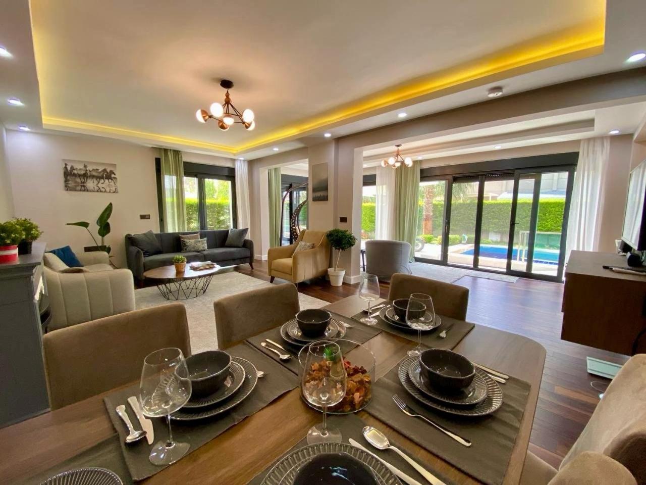 Villa Annabell1 With Swimming Pool And Jacuzzi, 3 Floors 베렉 외부 사진