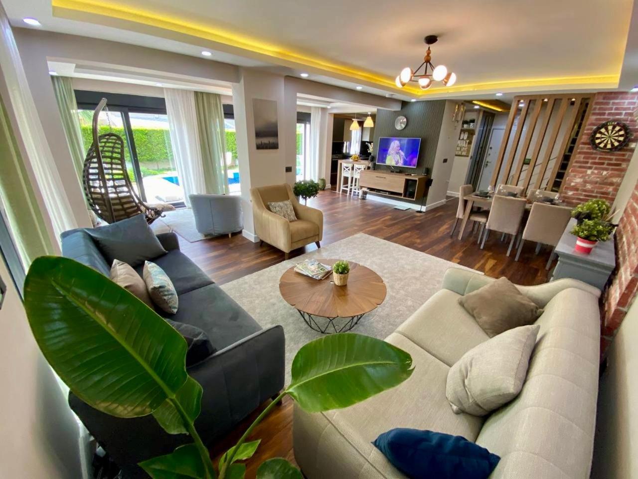 Villa Annabell1 With Swimming Pool And Jacuzzi, 3 Floors 베렉 외부 사진