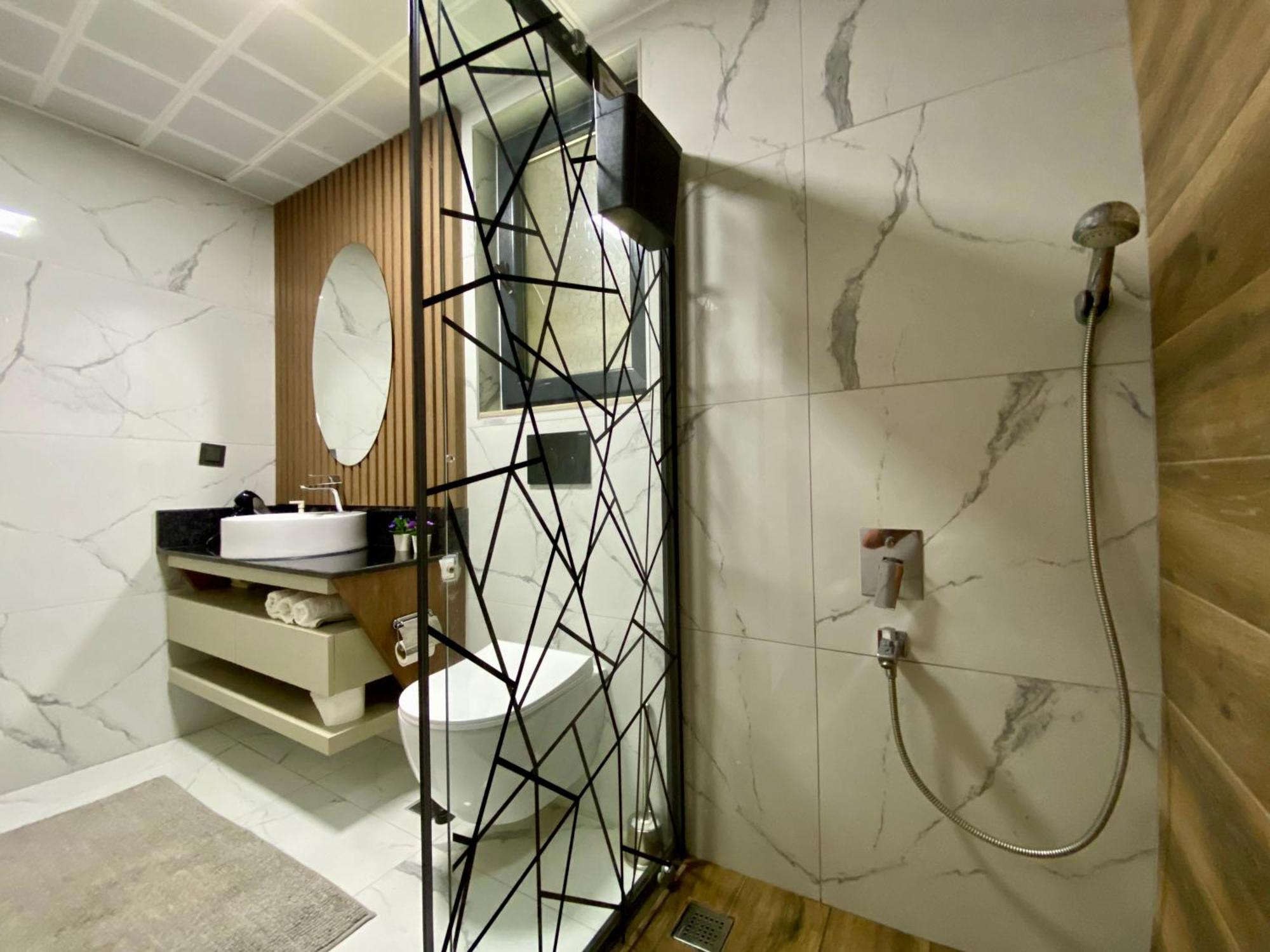 Villa Annabell1 With Swimming Pool And Jacuzzi, 3 Floors 베렉 외부 사진