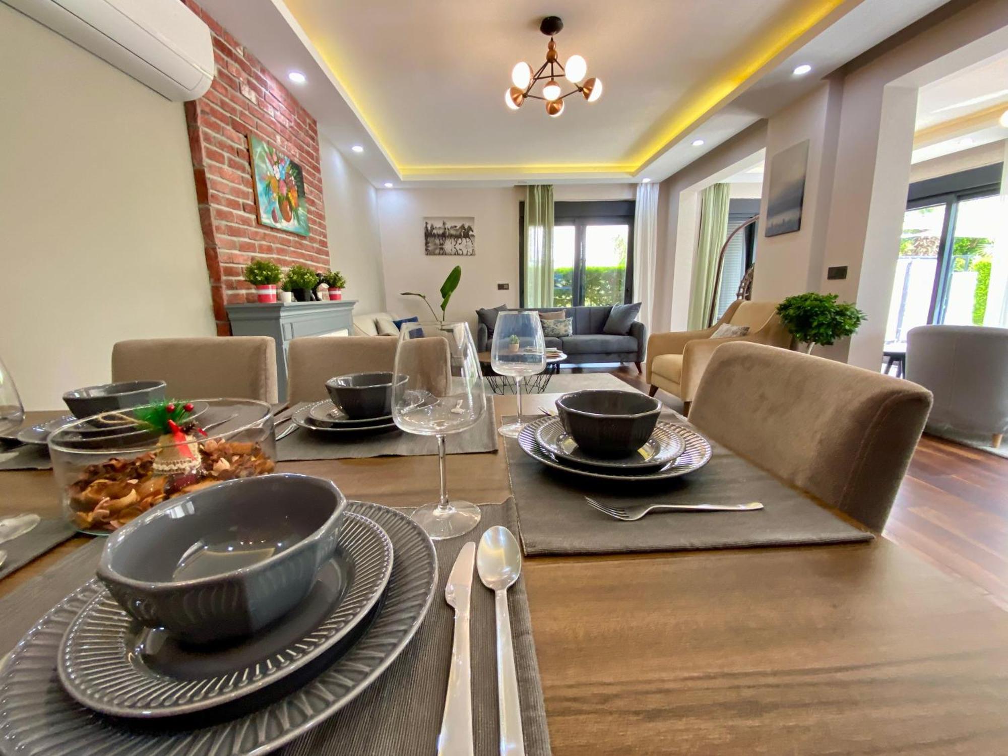 Villa Annabell1 With Swimming Pool And Jacuzzi, 3 Floors 베렉 외부 사진