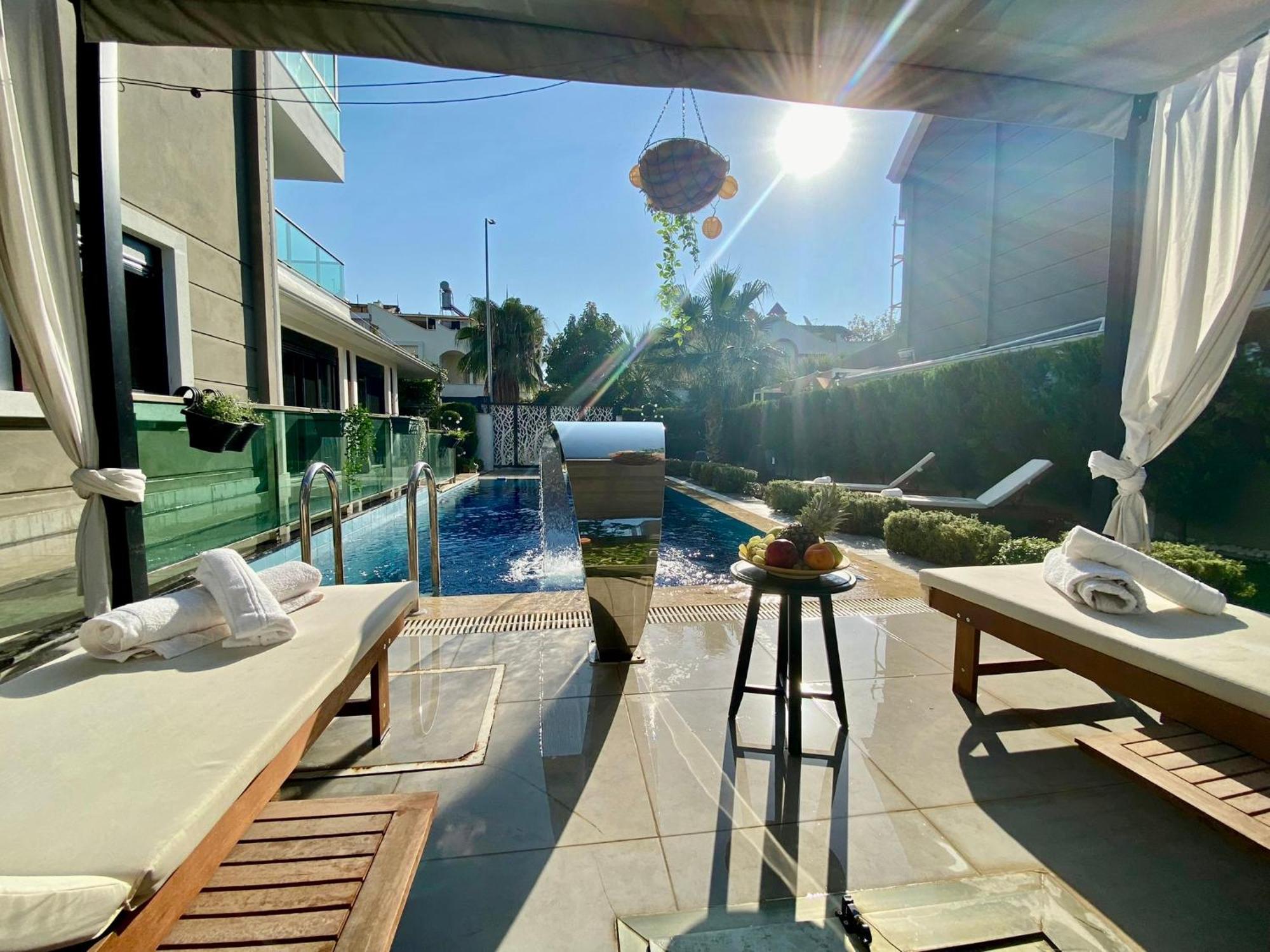 Villa Annabell1 With Swimming Pool And Jacuzzi, 3 Floors 베렉 외부 사진