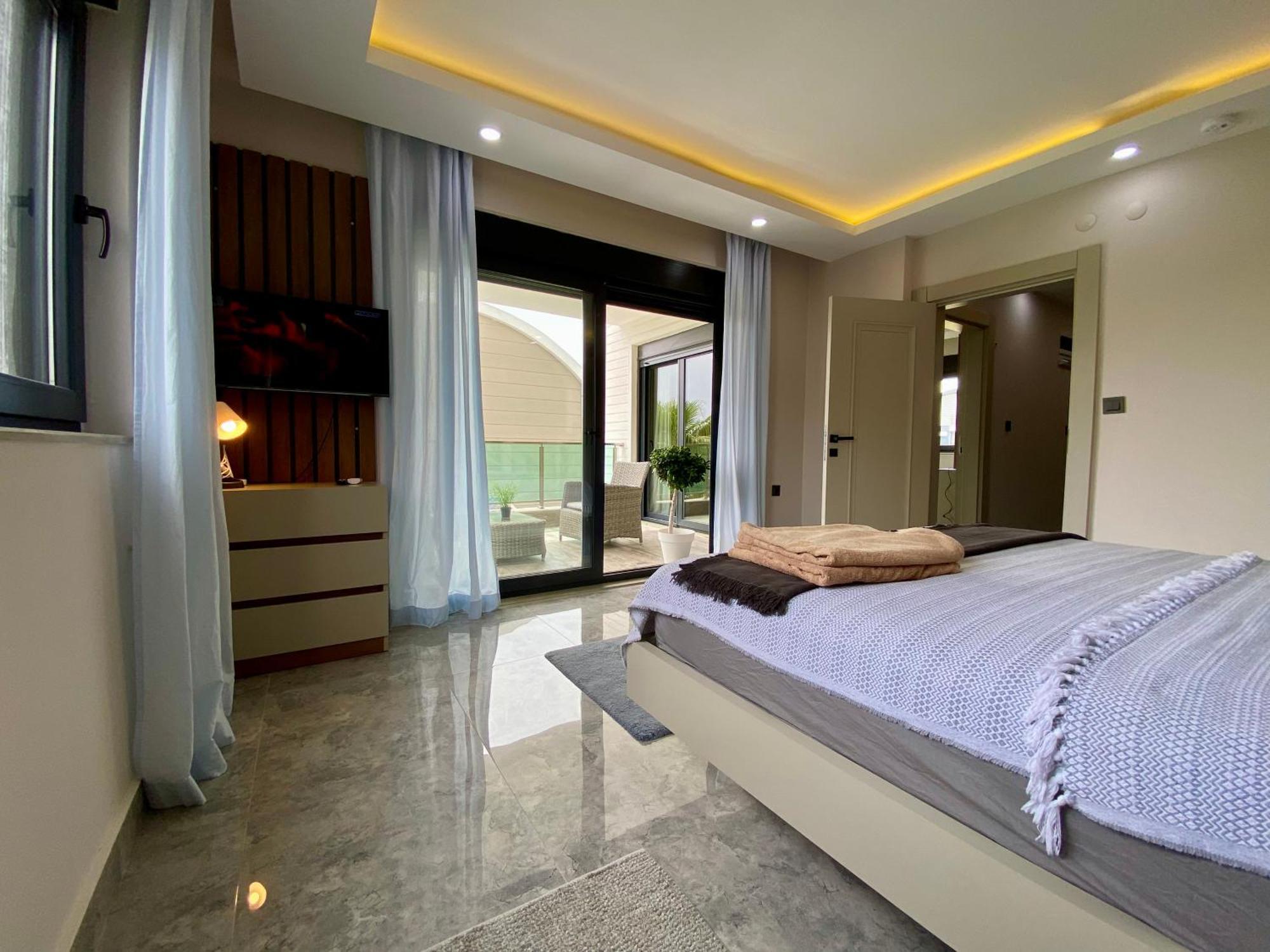 Villa Annabell1 With Swimming Pool And Jacuzzi, 3 Floors 베렉 외부 사진