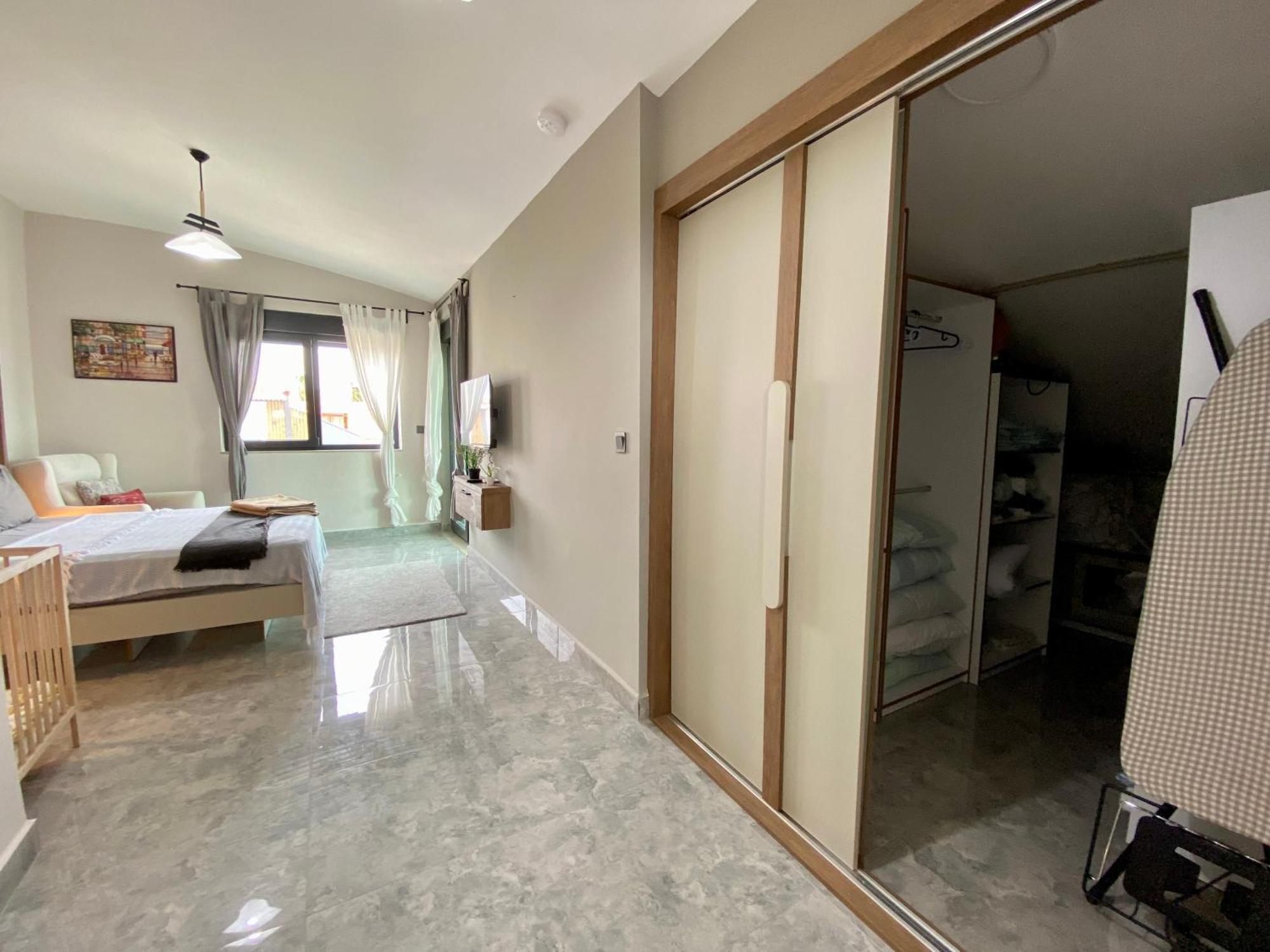 Villa Annabell1 With Swimming Pool And Jacuzzi, 3 Floors 베렉 외부 사진