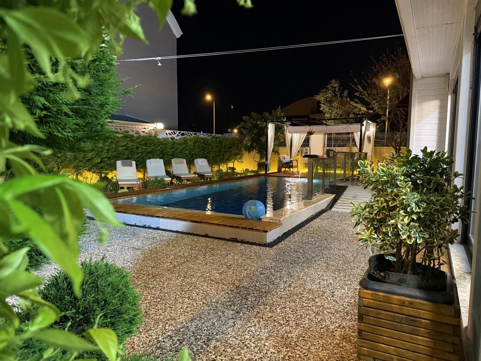 Villa Annabell1 With Swimming Pool And Jacuzzi, 3 Floors 베렉 외부 사진