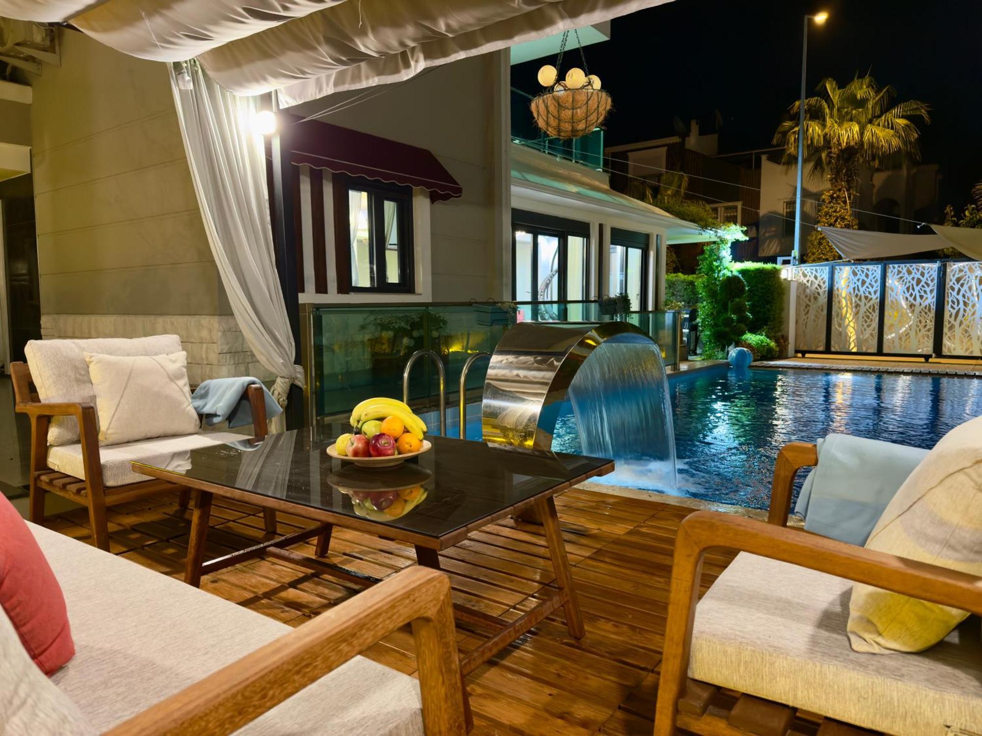 Villa Annabell1 With Swimming Pool And Jacuzzi, 3 Floors 베렉 외부 사진