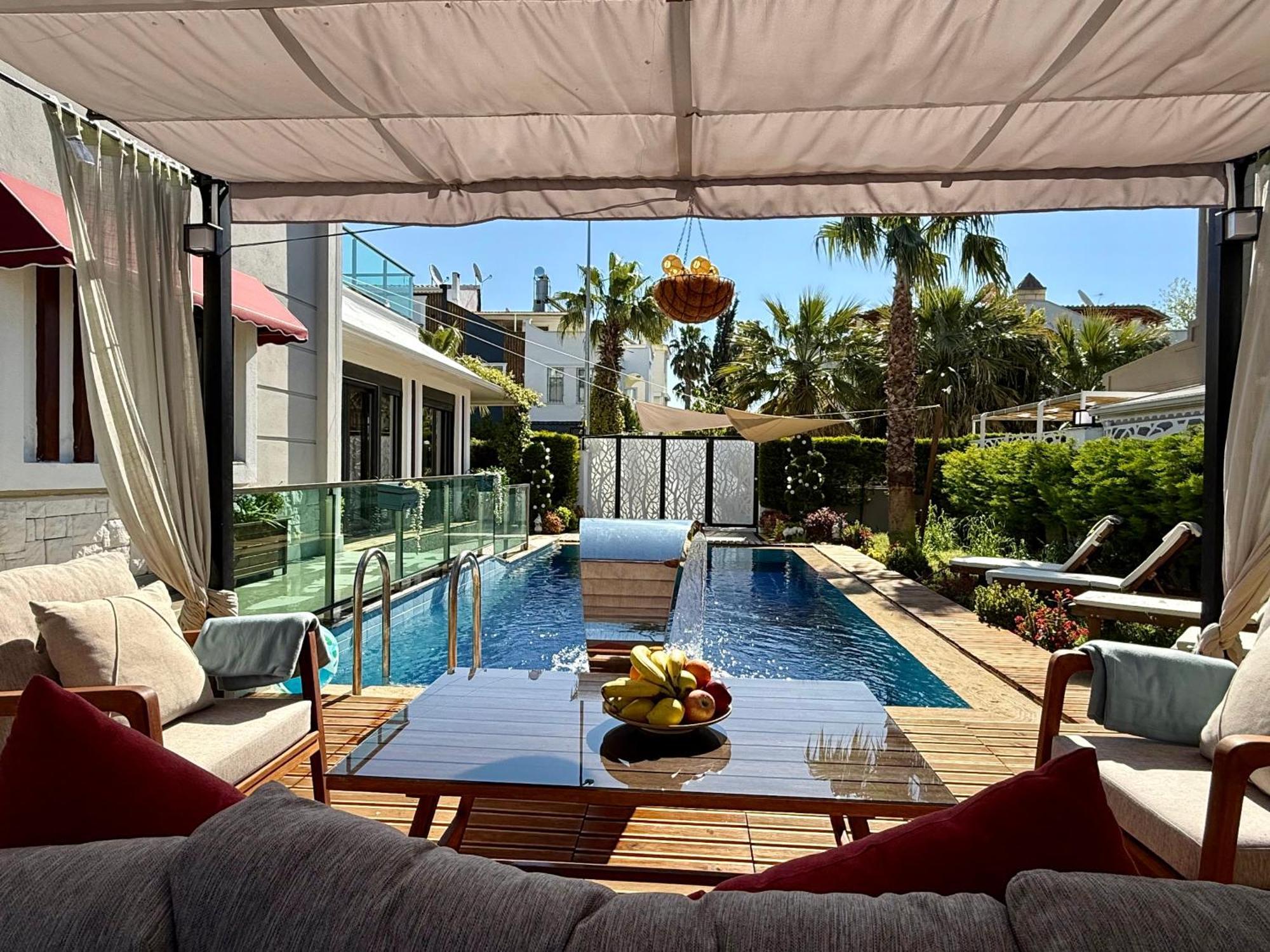 Villa Annabell1 With Swimming Pool And Jacuzzi, 3 Floors 베렉 외부 사진